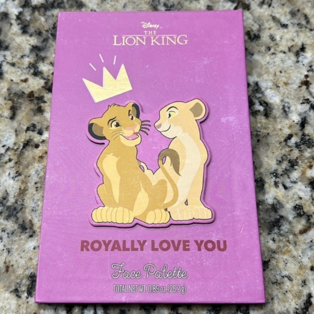 DISNEY Lion King Eyeshadow pallet Make up in royalty earthy colors NEW sealed